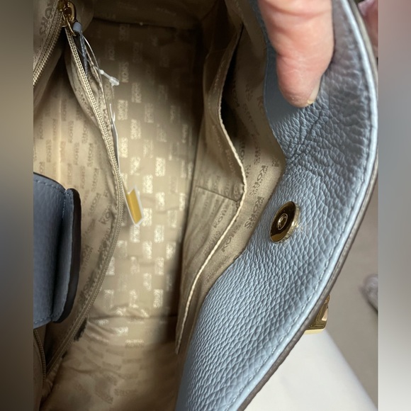 NWT  MICHAEL MICHAEL KORS  HAMILTON   PALE BLUE   LG NS TOTE  LEATHER - Picture 8 of 11